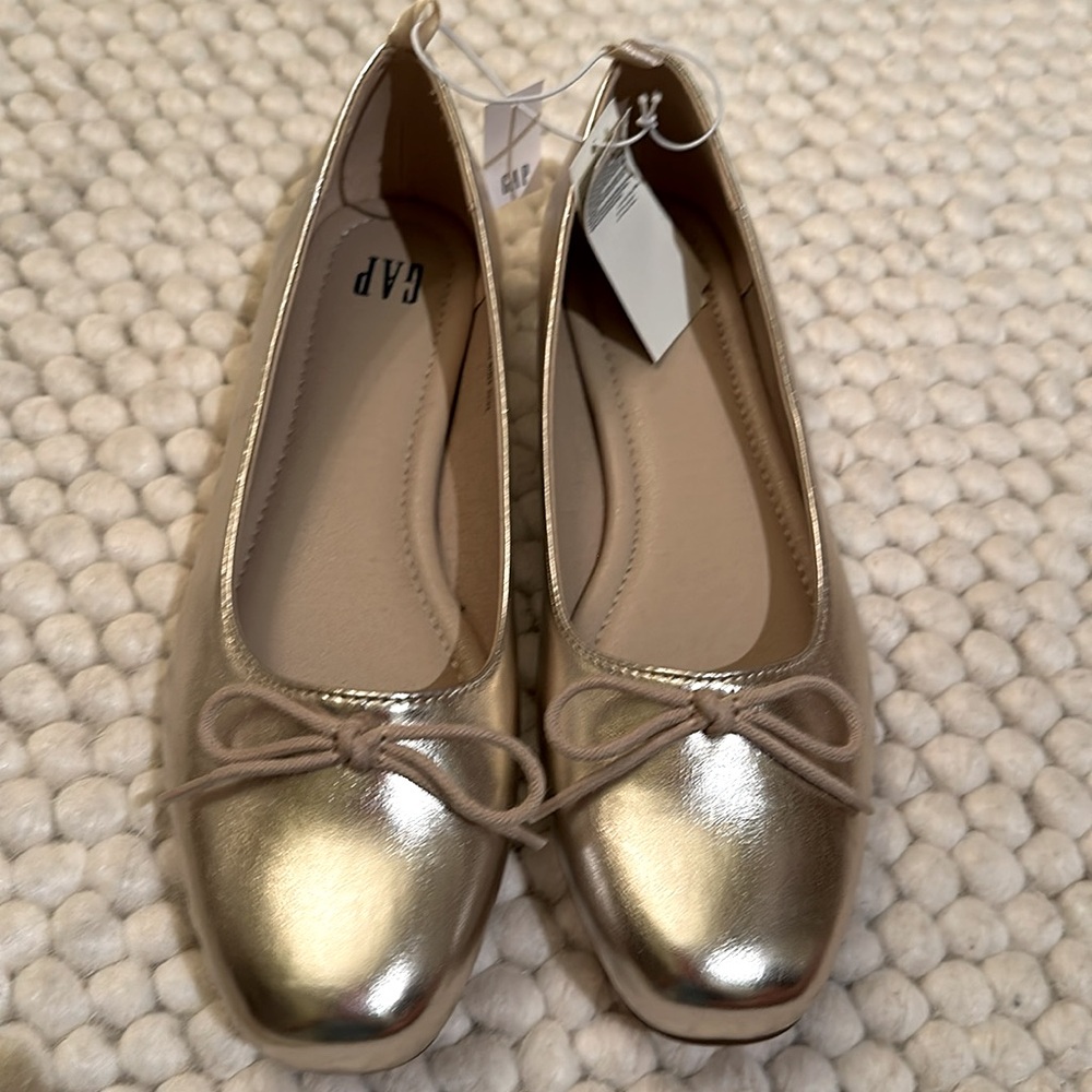 Gap ballet flats gold metallic 8 NWT